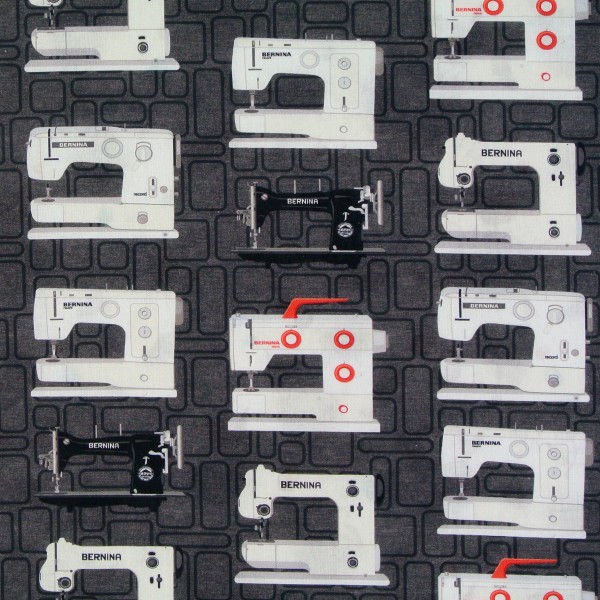 SALE Patchworkstoff Nähmaschinen Bernina Vintage grau