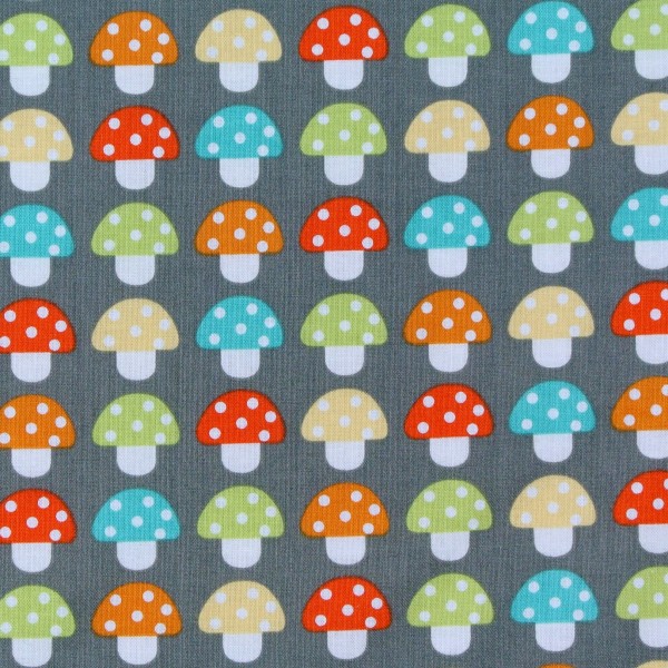 SALE Patchworkstoff Pilze Woodland Pals auf Grau